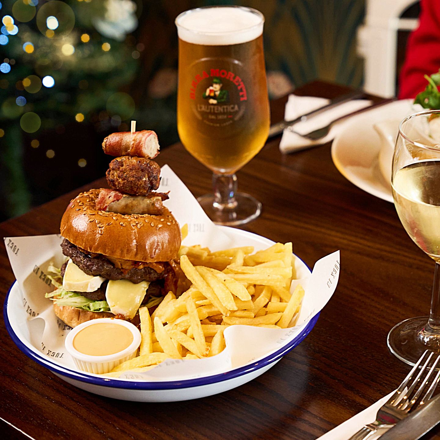 Festive Lunch & Dinner at The Twelve Knights in Port Talbot